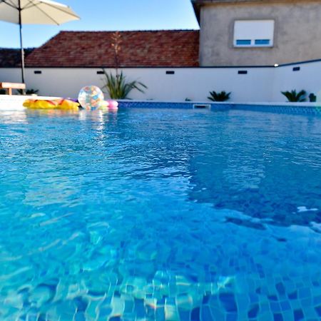 Villa Navita Augustinus With Pool Debeljak Exterior foto