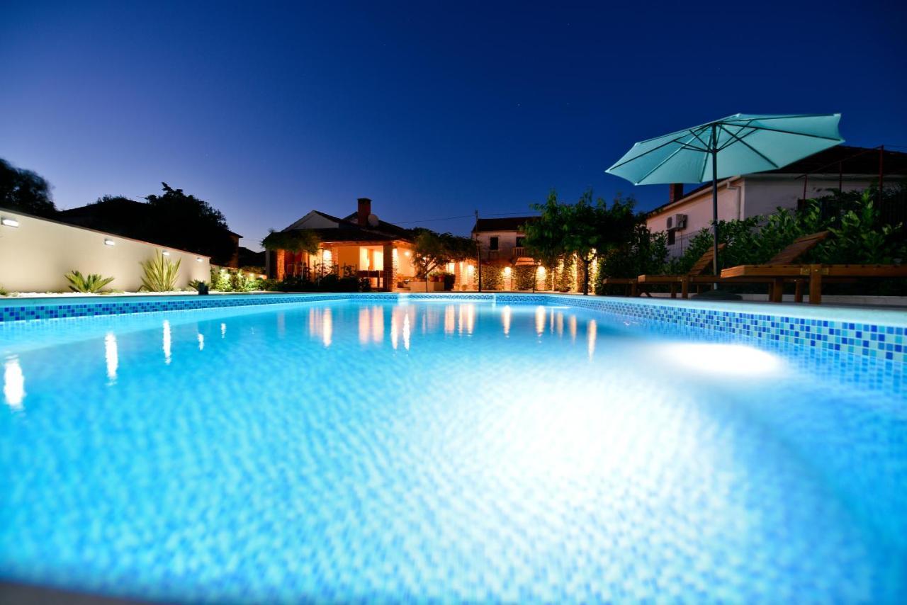 Villa Navita Augustinus With Pool Debeljak Exterior foto